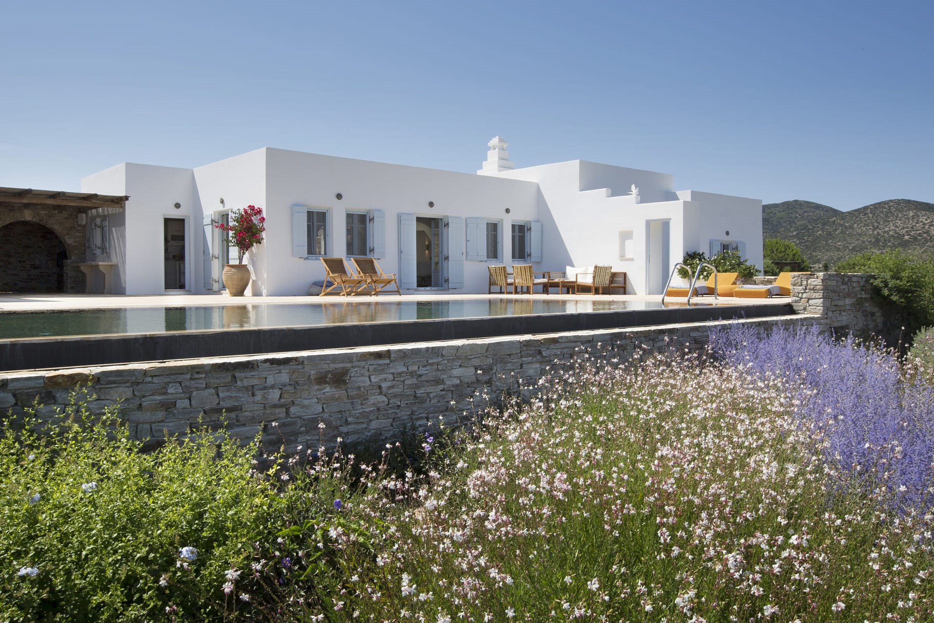 A Photo Of Zelena Luxury Villa In Soros Antiparos The Thinking